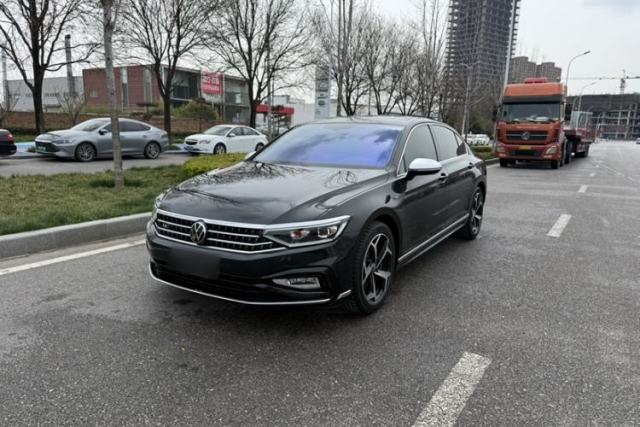 Used Volkswagen Magotan 2023 2 Million Units Limited Edition 330TSI DSG Leading Version