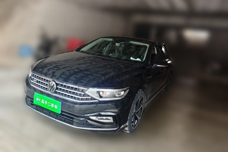 Used Volkswagen Magotan 2023 2 Million Units Commemorative Edition 330TSI DSG Luxury Version Guazi used car, China used car export, Used car for sale, Used cars, Cheapest cars for sale