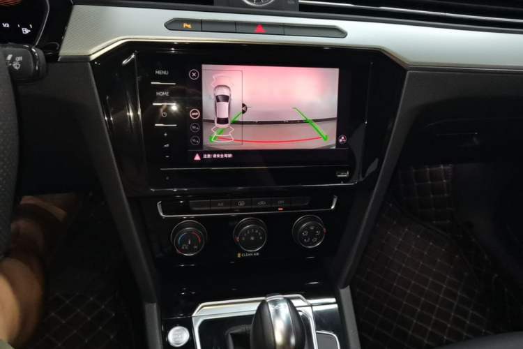 Used Volkswagen Magotan 2023 2 Million Units Limited-Edition 280TSI DSG Comfort Version Audio And AC Panel