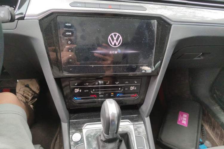 Used Volkswagen Magotan 2023 2 Million Units Limited Edition 330TSI DSG Leading Version Audio And AC Panel