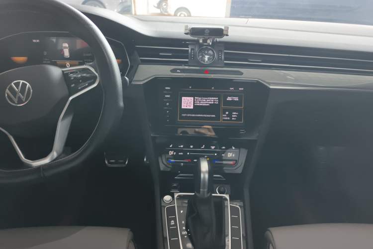 Used Volkswagen Magotan 2023 2 Million Units Limited Edition 330TSI DSG Leading Version Audio And AC Panel
