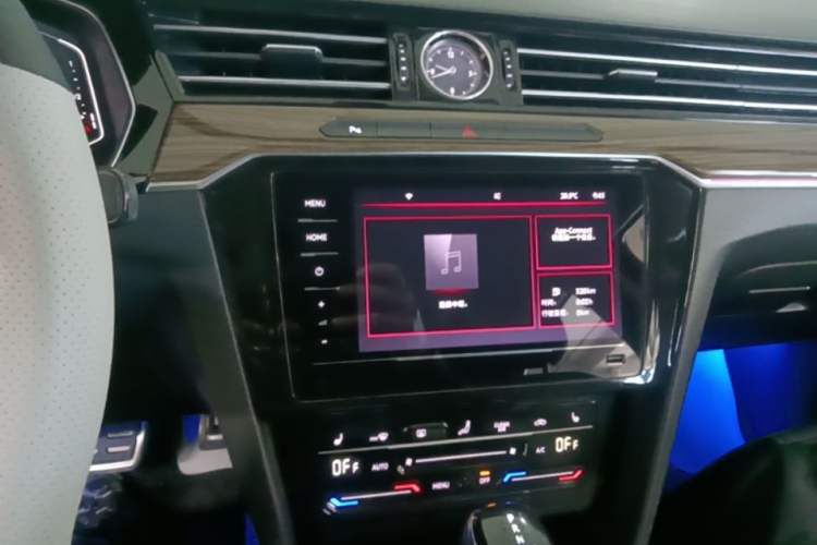 Used Volkswagen Magotan 2023 2 Million Units Limited Edition 330TSI DSG Leading Version Audio And AC Panel