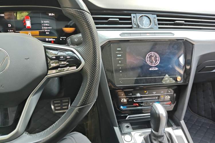 Used Volkswagen Magotan 2023 2 Million Units Limited Edition 330TSI DSG Leading Version Audio And AC Panel