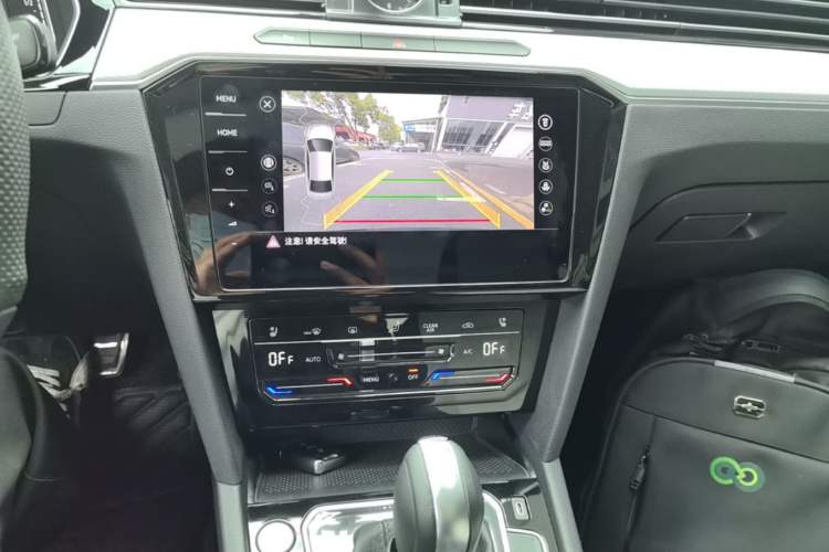 Used Volkswagen Magotan 2023 2 Million Units Limited Edition 330TSI DSG Leading Version Audio And AC Panel