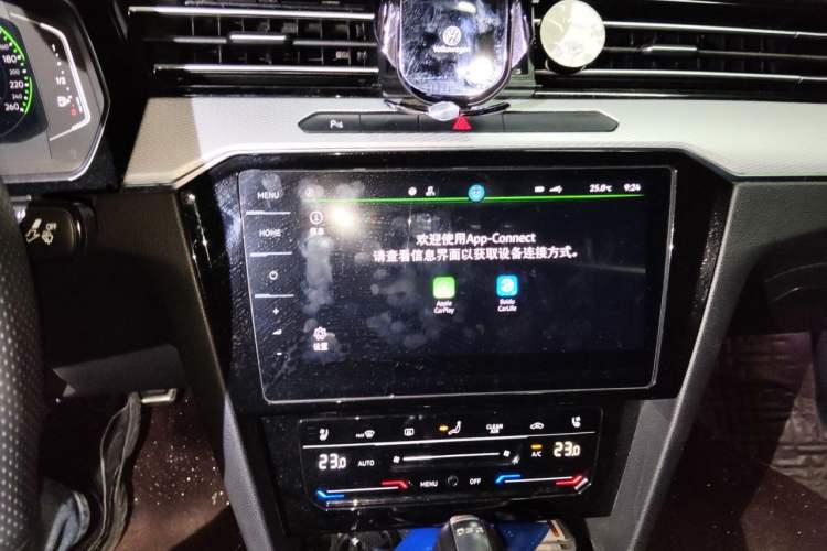 Used Volkswagen Magotan 2023 2 Million Units Commemorative Edition 330TSI DSG Luxury Version Audio And AC Panel