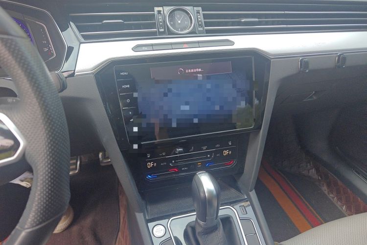 Used Volkswagen Magotan 2023 2 Million Units Commemorative Edition 330TSI DSG Luxury Version Audio And AC Panel