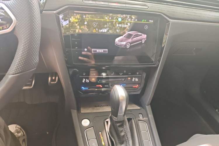 Used Volkswagen Magotan 2023 2 Million Units Limited-Edition 380TSI DSG Flagship Version Audio And AC Panel