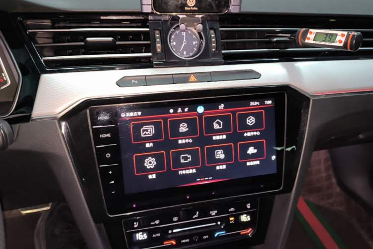 Used Volkswagen Magotan 2023 2 Million Units Limited Edition 330TSI DSG Leading Version Audio And AC Panel
