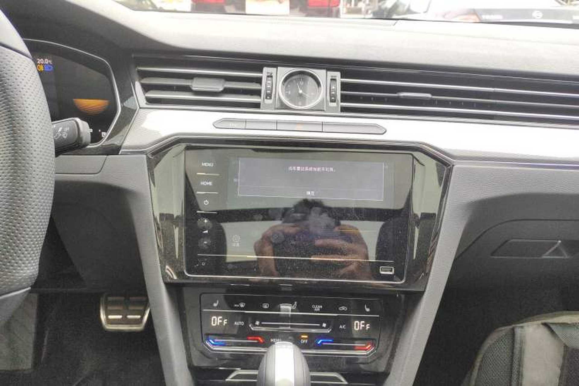 Used Volkswagen Magotan 2023 2 Million Units Limited Edition 330TSI DSG Leading Version Audio And AC Panel
