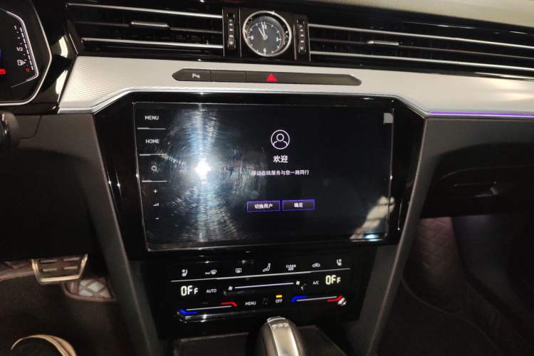 Used Volkswagen Magotan 2023 2 Million Units Commemorative Edition 330TSI DSG Luxury Version Audio And AC Panel