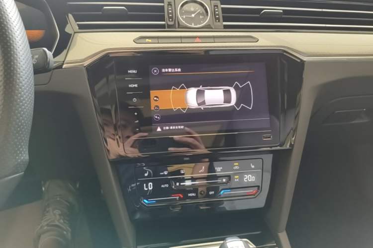 Used Volkswagen Magotan 2023 2 Million Units Limited Edition 330TSI DSG Leading Version Audio And AC Panel