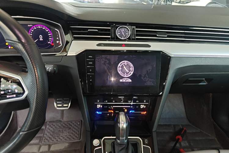 Used Volkswagen Magotan 2023 2 Million Units Limited Edition 330TSI DSG Leading Version Audio And AC Panel