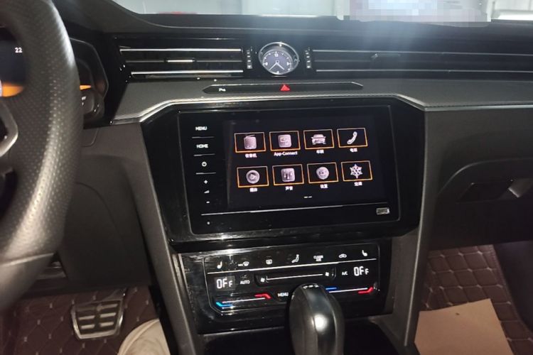 Used Volkswagen Magotan 2023 2 Million Units Limited Edition 280TSI DSG Leading Version Audio And AC Panel