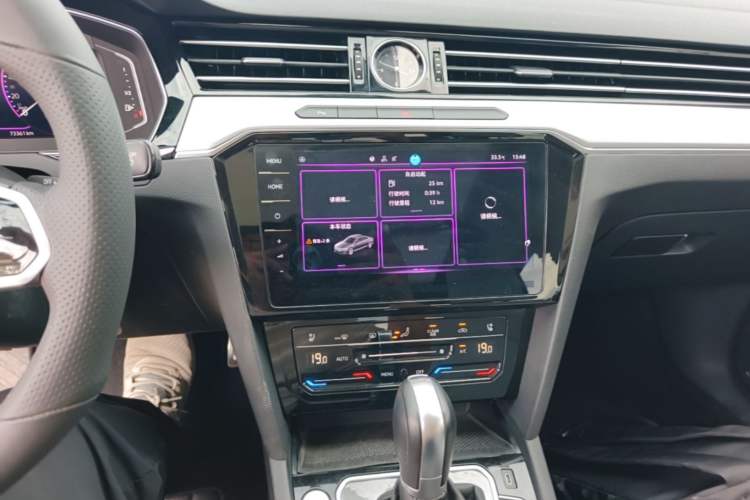 Used Volkswagen Magotan 2023 2 Million Units Limited Edition 330TSI DSG Leading Version Audio And AC Panel