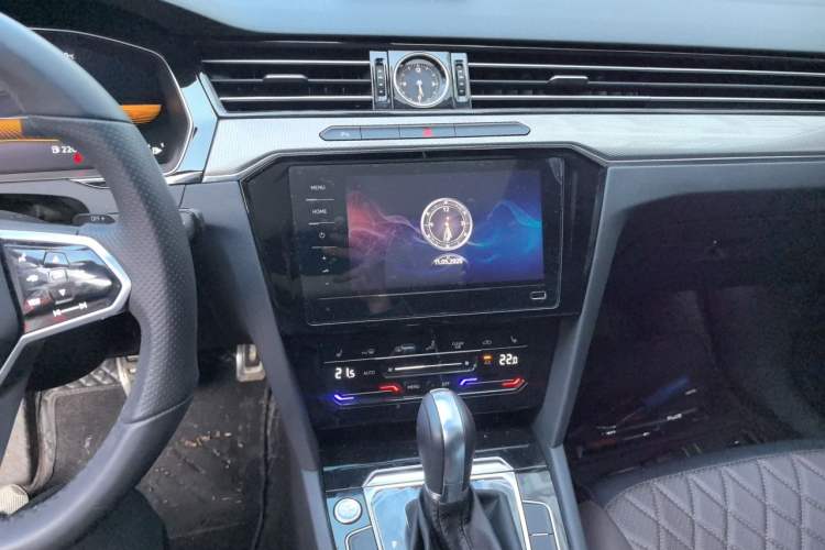 Used Volkswagen Magotan 2023 2 Million Units Limited Edition 330TSI DSG Leading Version Audio And AC Panel