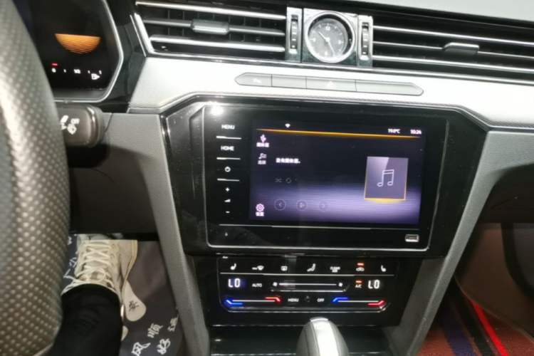 Used Volkswagen Magotan 2023 2 Million Units Limited Edition 330TSI DSG Leading Version Audio And AC Panel
