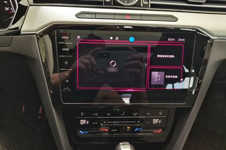 Used Volkswagen Magotan 2023 2 Million Units Commemorative Edition 330TSI DSG Luxury Version Audio And AC Panel