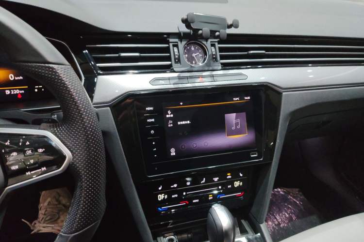 Used Volkswagen Magotan 2023 2 Million Units Limited Edition 330TSI DSG Leading Version Audio And AC Panel