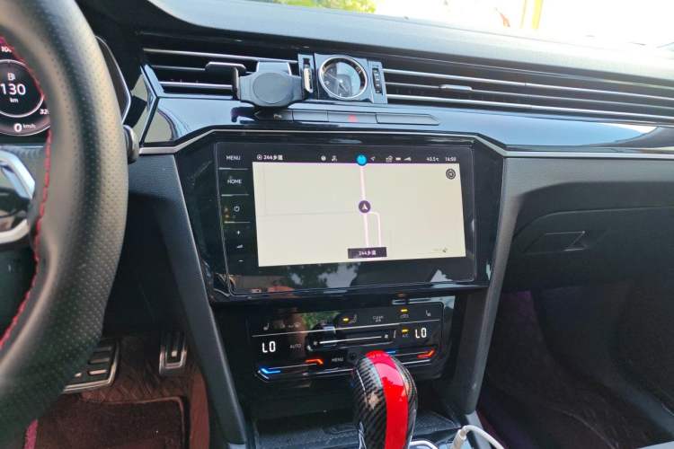 Used Volkswagen Magotan 2023 2 Million Units Limited Edition 330TSI DSG Leading Version Audio And AC Panel