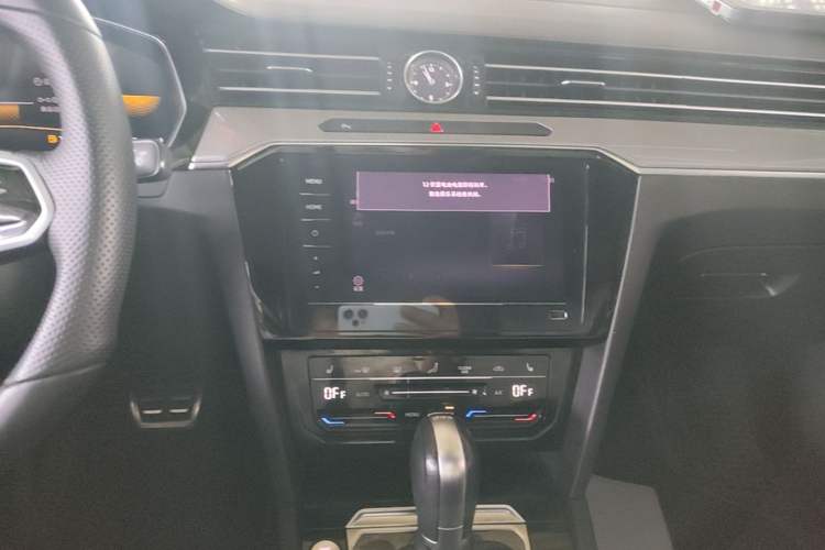 Used Volkswagen Magotan 2023 2 Million Units Limited Edition 330TSI DSG Leading Version Audio And AC Panel