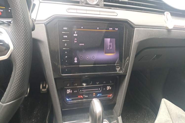 Used Volkswagen Magotan 2023 2 Million Units Limited Edition 280TSI DSG Leading Version Audio And AC Panel