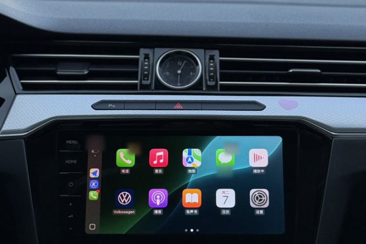 Used Volkswagen Magotan 2023 2 Million Units Commemorative Edition 330TSI DSG Luxury Version Audio And AC Panel