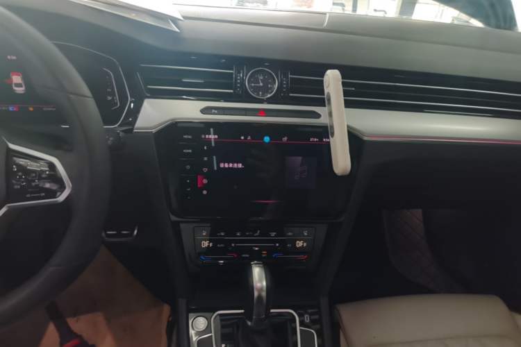 Used Volkswagen Magotan 2023 2 Million Units Limited Edition 330TSI DSG Leading Version Audio And AC Panel