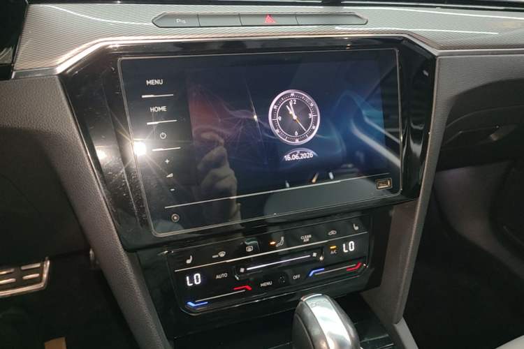 Used Volkswagen Magotan 2023 2 Million Units Limited Edition 280TSI DSG Leading Version Audio And AC Panel