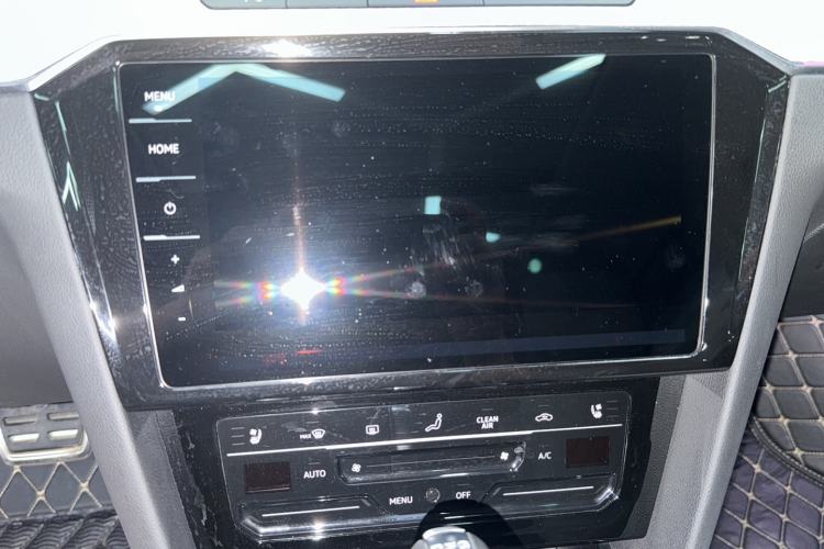 Used Volkswagen Magotan 2023 2 Million Units Commemorative Edition 330TSI DSG Luxury Version Audio And AC Panel