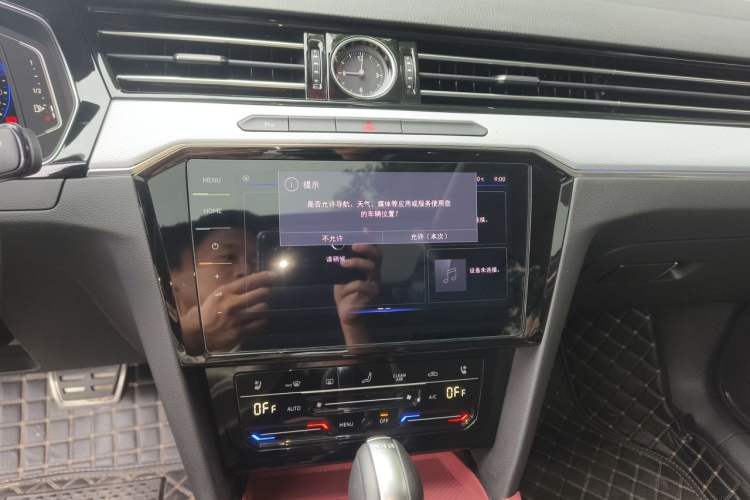 Used Volkswagen Magotan 2023 2 Million Units Commemorative Edition 330TSI DSG Luxury Version Audio And AC Panel