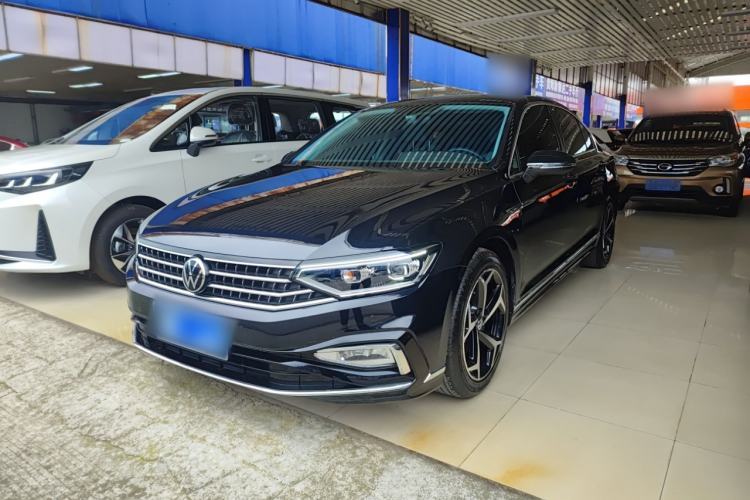 Ojetý Volkswagen Magotan 2023 2 Million Units Limited Edition 330TSI DSG Leading Version Guazi used car, China used car export, Used car for sale, Used  cars, Cheapest cars for sale