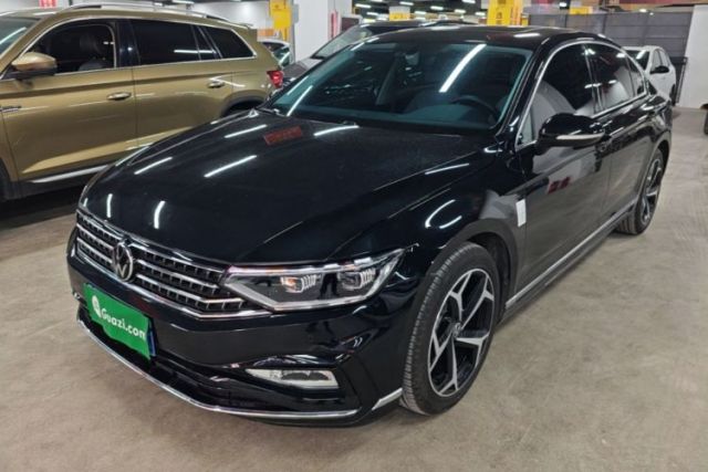 Ojetý Volkswagen Magotan 2023 2 Million Units Limited Edition 330TSI DSG Leading Version