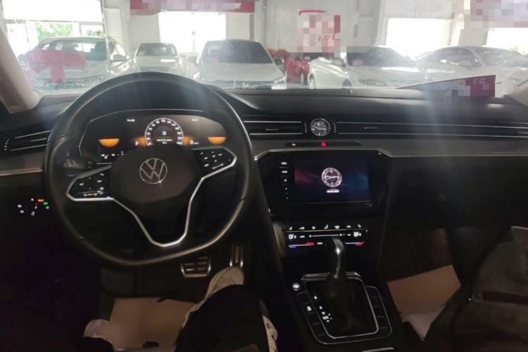 Used Volkswagen Magotan 2023 2 Million Units Limited Edition 280TSI DSG Leading Version Center Console