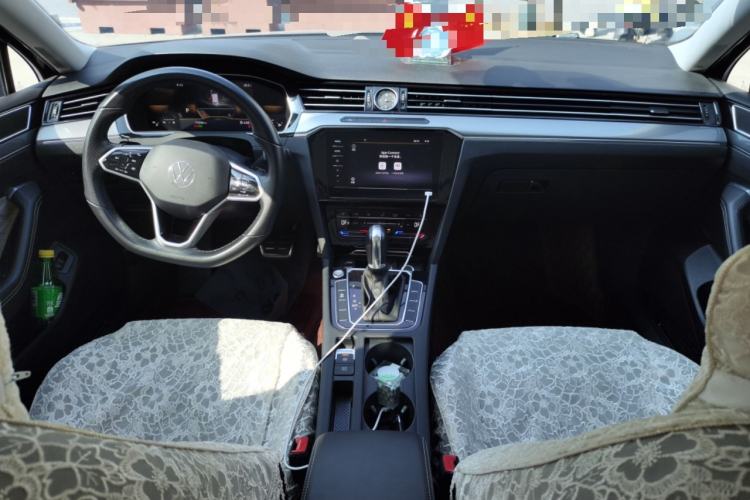 Used Volkswagen Magotan 2023 2 Million Units Limited Edition 330TSI DSG Leading Version Center Console