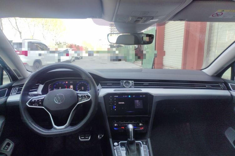Used Volkswagen Magotan 2023 2 Million Units Limited Edition 330TSI DSG Leading Version Center Console