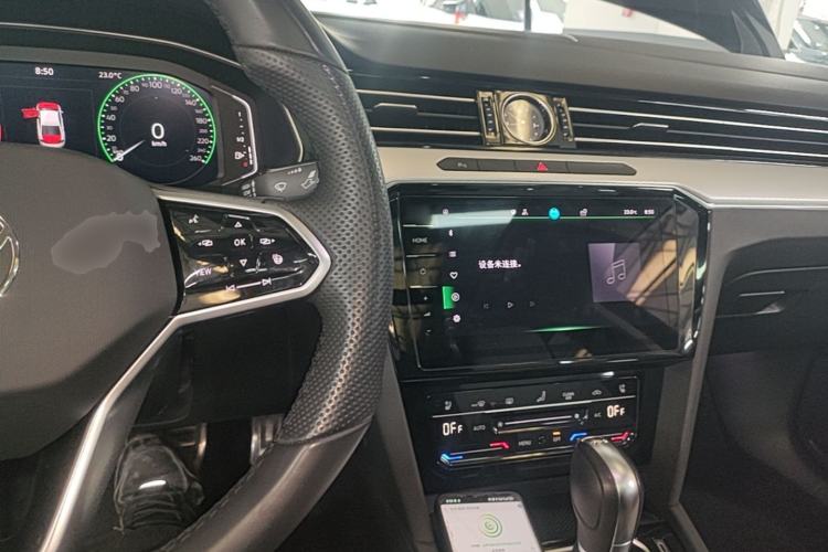 Used Volkswagen Magotan 2023 2 Million Units Commemorative Edition 330TSI DSG Luxury Version Center Console