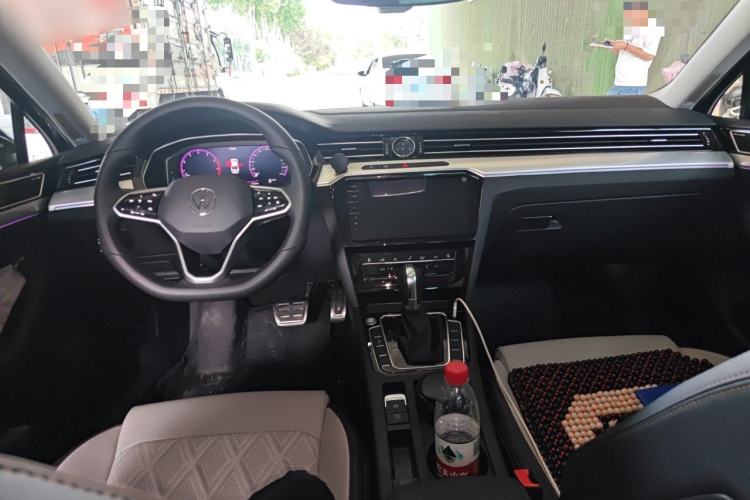 Used Volkswagen Magotan 2023 2 Million Units Limited-Edition 380TSI DSG Flagship Version Center Console