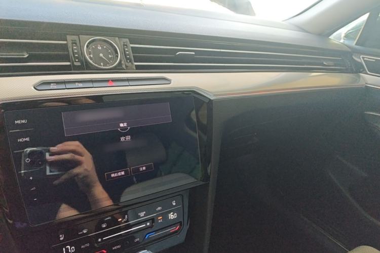Used Volkswagen Magotan 2023 2 Million Units Limited-Edition 380TSI DSG Flagship Version Center Console