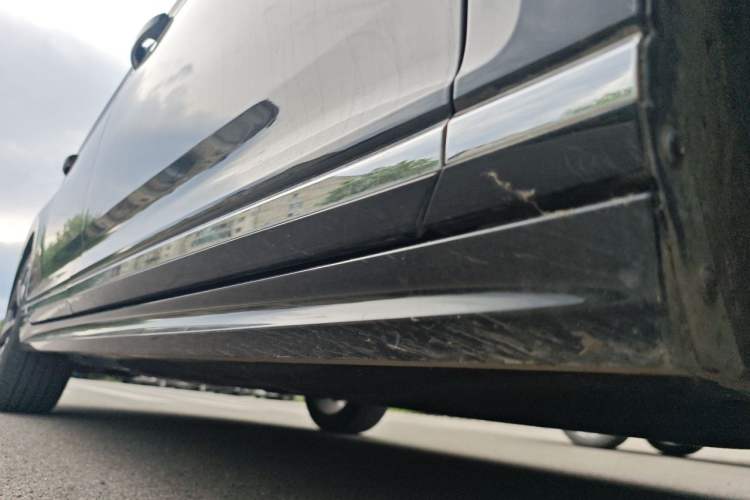 Used Volkswagen Magotan 2023 2 Million Units Commemorative Edition 330TSI DSG Luxury Version Chassis Front Right