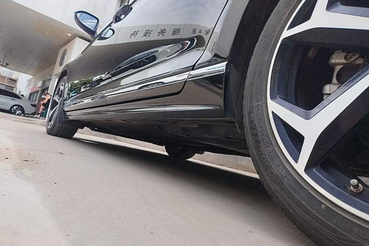 Used Volkswagen Magotan 2023 2 Million Units Commemorative Edition 330TSI DSG Luxury Version Chassis Rear Left