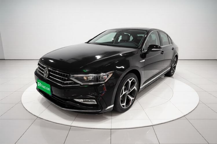 Ojetý Volkswagen Magotan 2023 2 Million Units Commemorative Edition 330TSI DSG Luxury Version Guazi used car, China used car export, Used car for sale, Used cars, Cheapest cars for sale