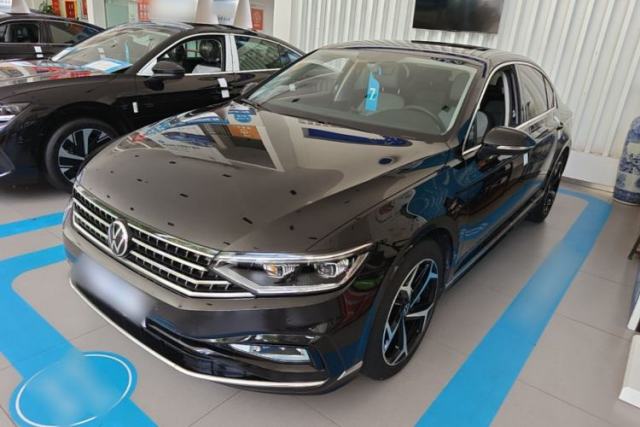 Used Volkswagen Magotan 2023 2 Million Units Limited Edition 330TSI DSG Leading Version