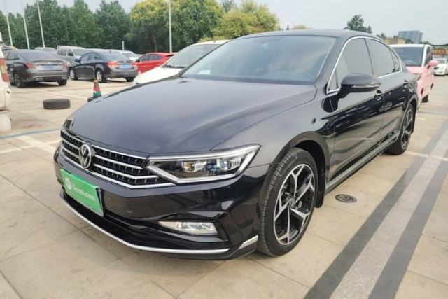 Ojetý Volkswagen Magotan 2023 2 Million Units Limited Edition 330TSI DSG Leading Version
