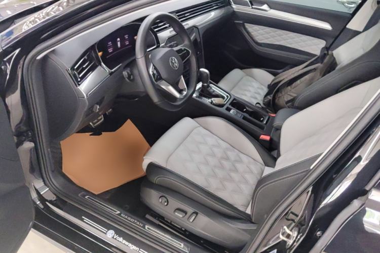 Used Volkswagen Magotan 2023 2 Million Units Limited Edition 330TSI DSG Leading Version Driver Seat