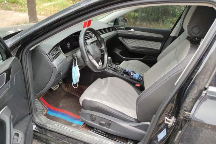 Used Volkswagen Magotan 2023 2 Million Units Limited Edition 330TSI DSG Leading Version Driver Seat