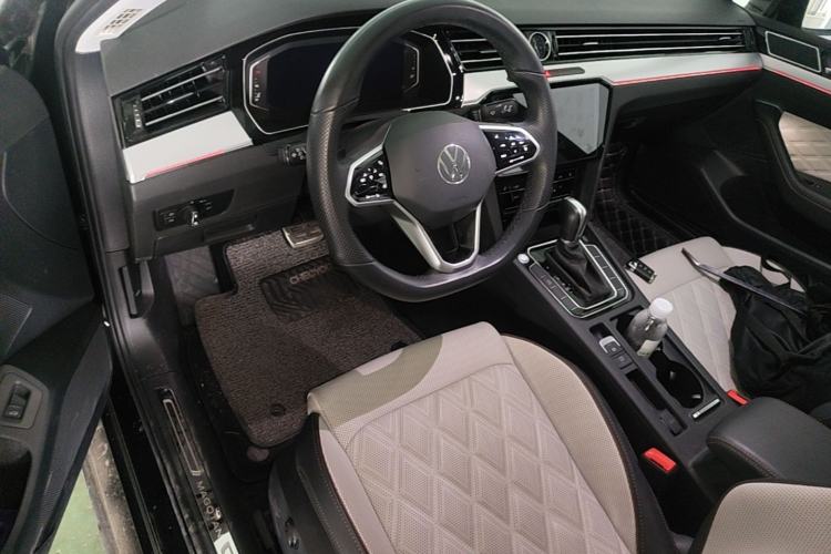 Used Volkswagen Magotan 2023 2 Million Units Commemorative Edition 330TSI DSG Luxury Version Driver Seat
