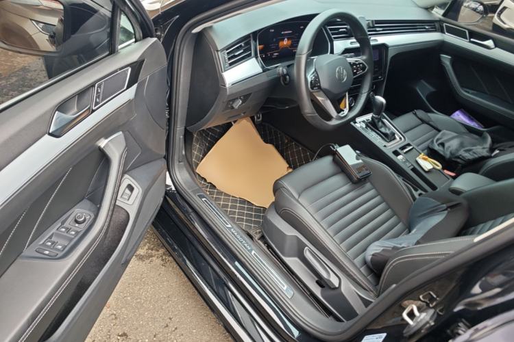 Used Volkswagen Magotan 2023 2 Million Units Limited-Edition 280TSI DSG Comfort Version Driver Seat