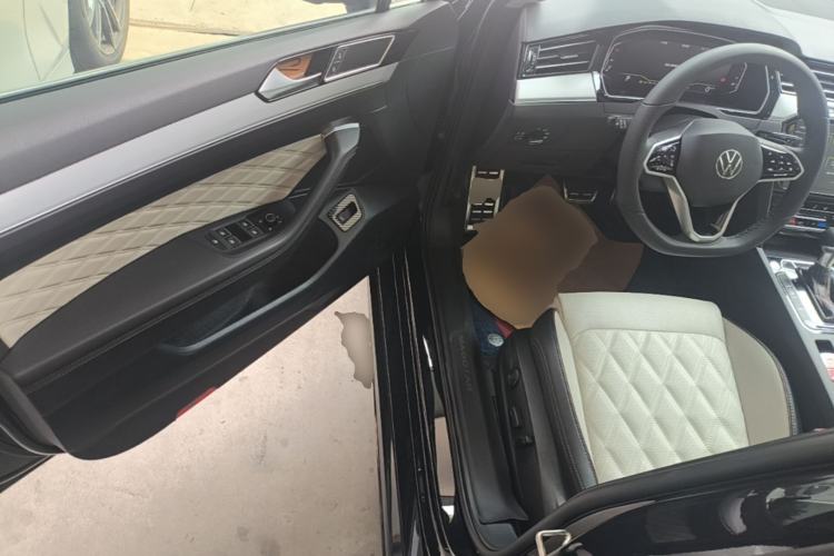 Used Volkswagen Magotan 2023 2 Million Units Commemorative Edition 330TSI DSG Luxury Version Driver Seat