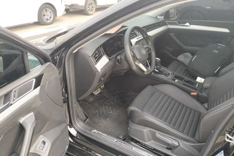 Used Volkswagen Magotan 2023 2 Million Units Limited-Edition 280TSI DSG Comfort Version Driver Seat