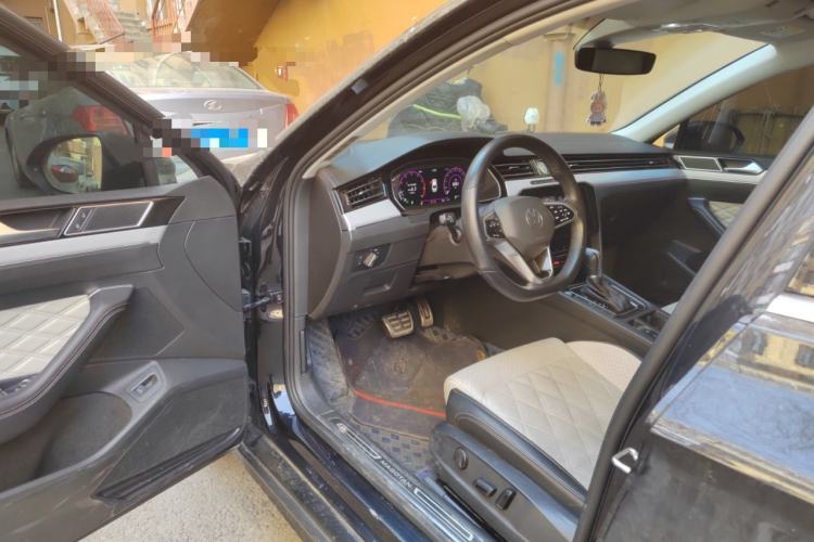 Used Volkswagen Magotan 2023 2 Million Units Commemorative Edition 330TSI DSG Luxury Version Driver Seat